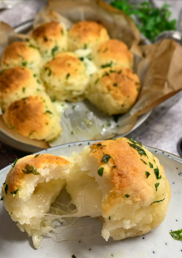 Low FODMAP Cheese-Stuffed Garlic Dough Balls